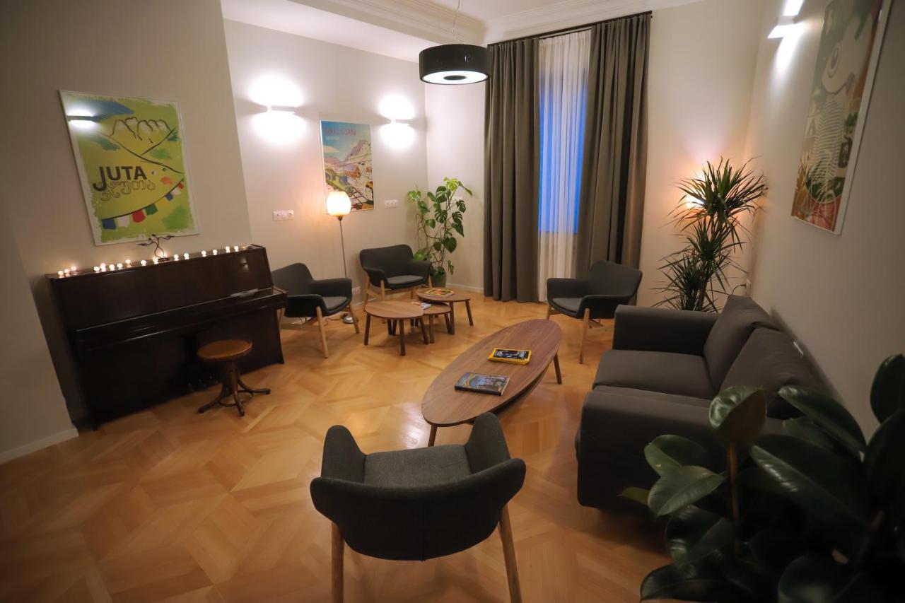 Hotel Sabu Tbilisi Buitenkant foto